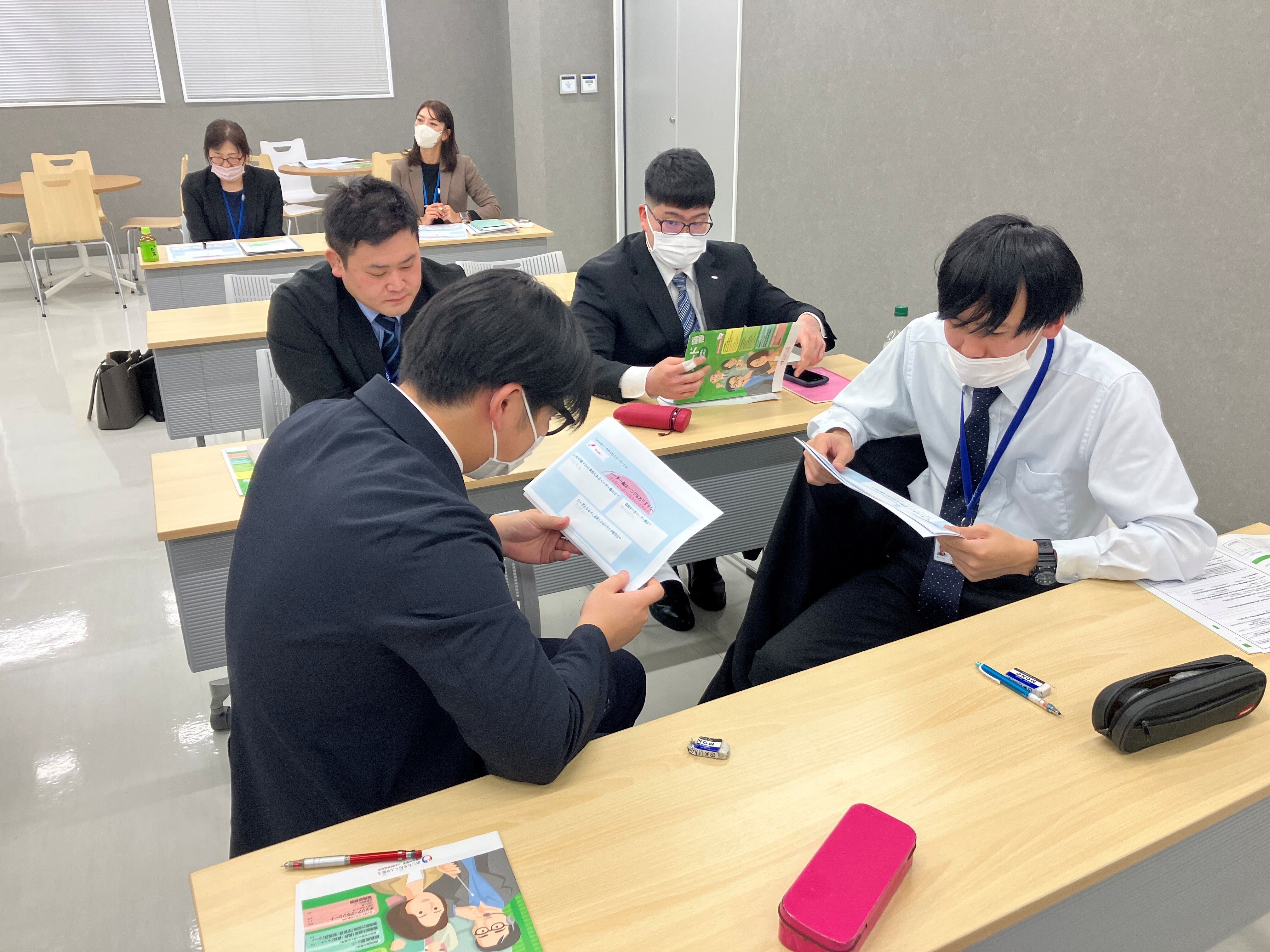 グループワークをしている写真